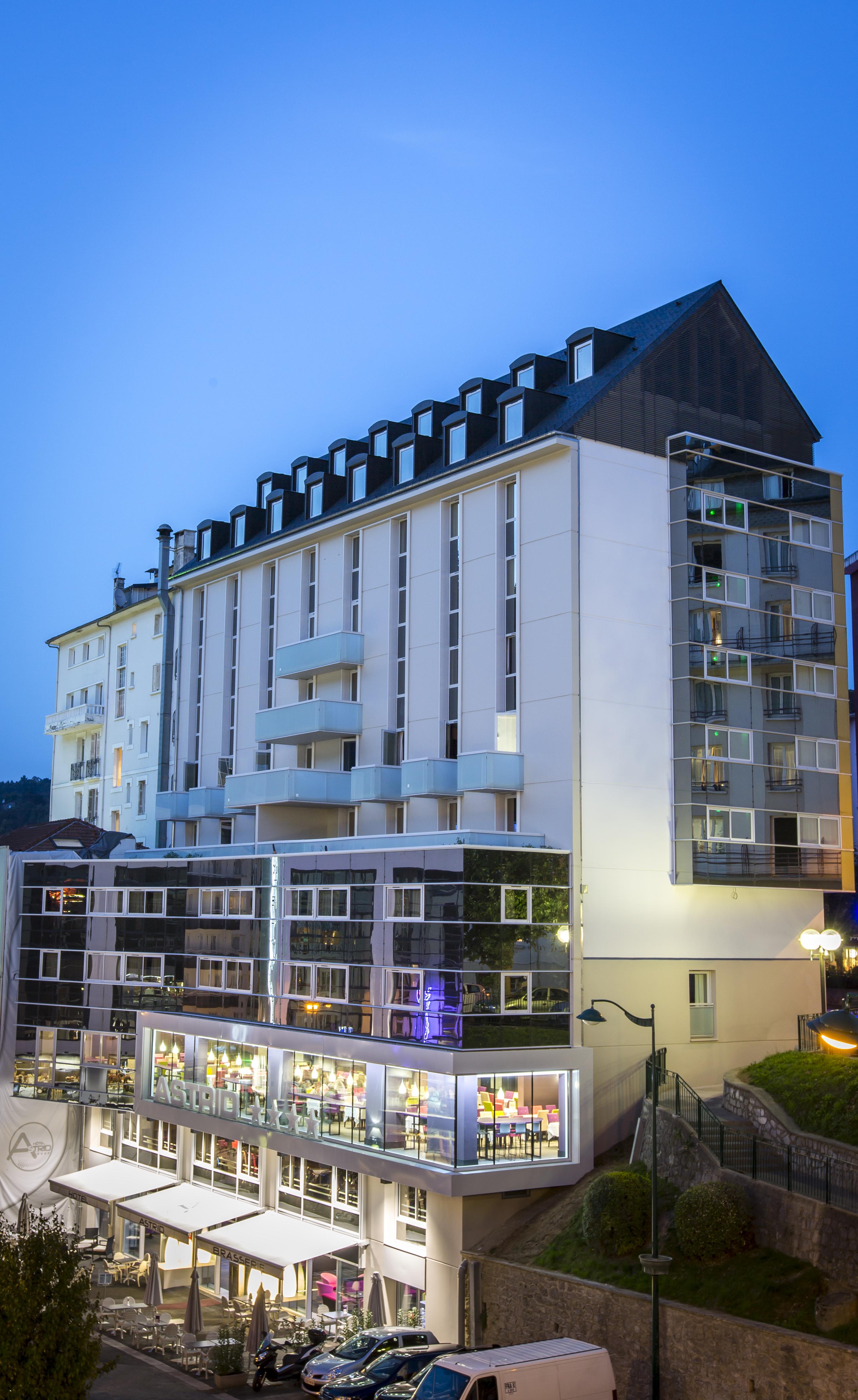 Hotel Astrid Lourdes Exteriör bild
