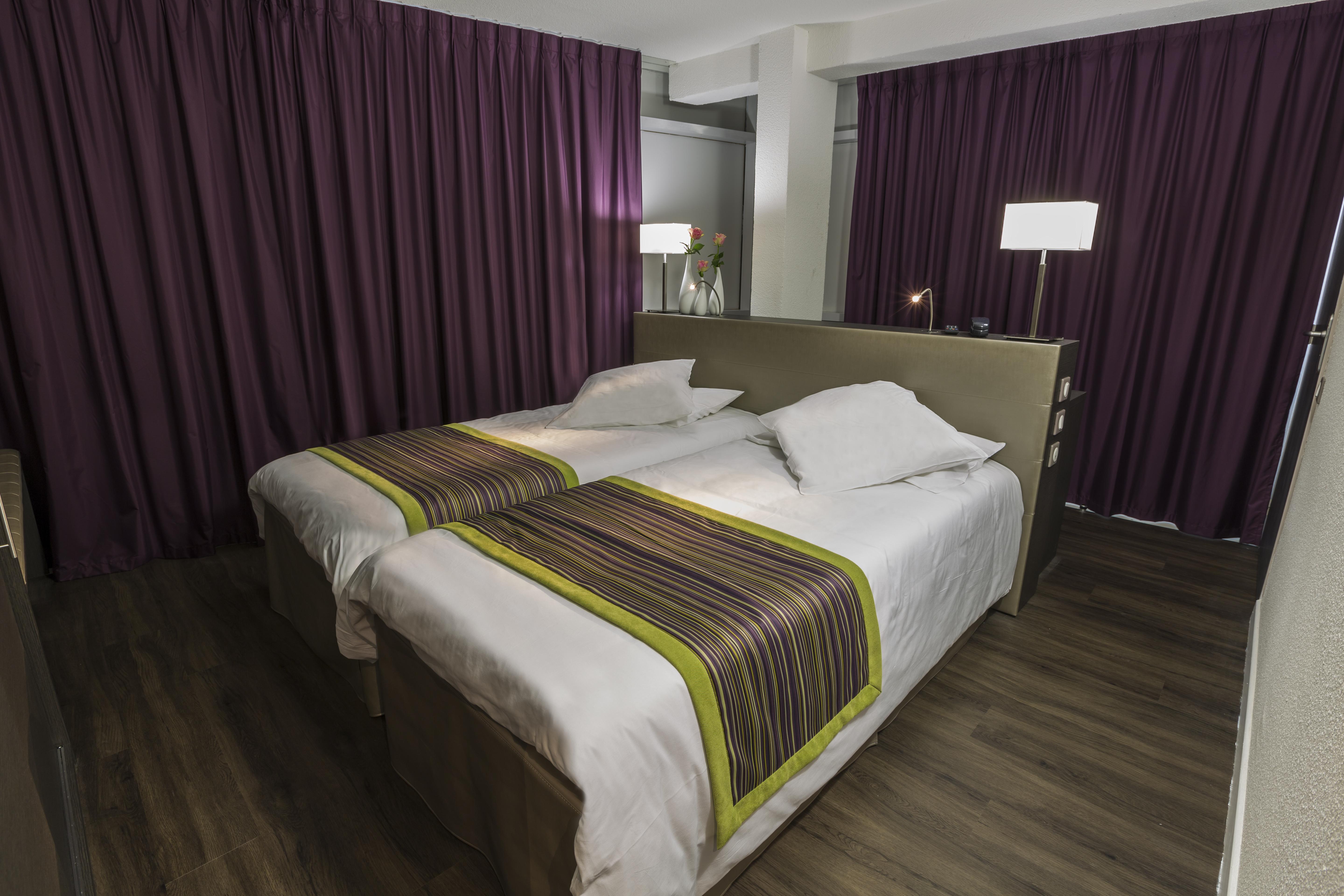 Hotel Astrid Lourdes Exteriör bild