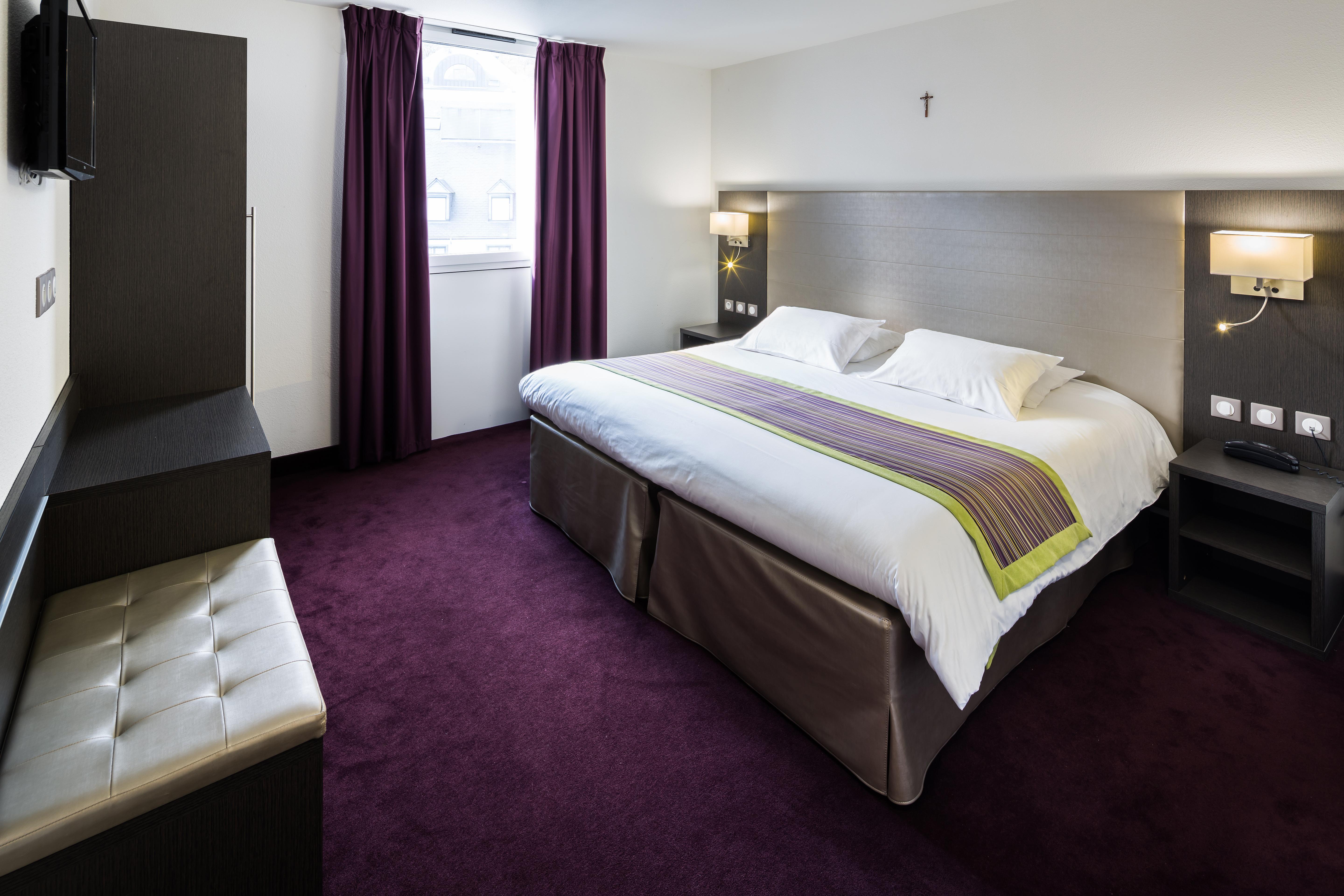 Hotel Astrid Lourdes Exteriör bild