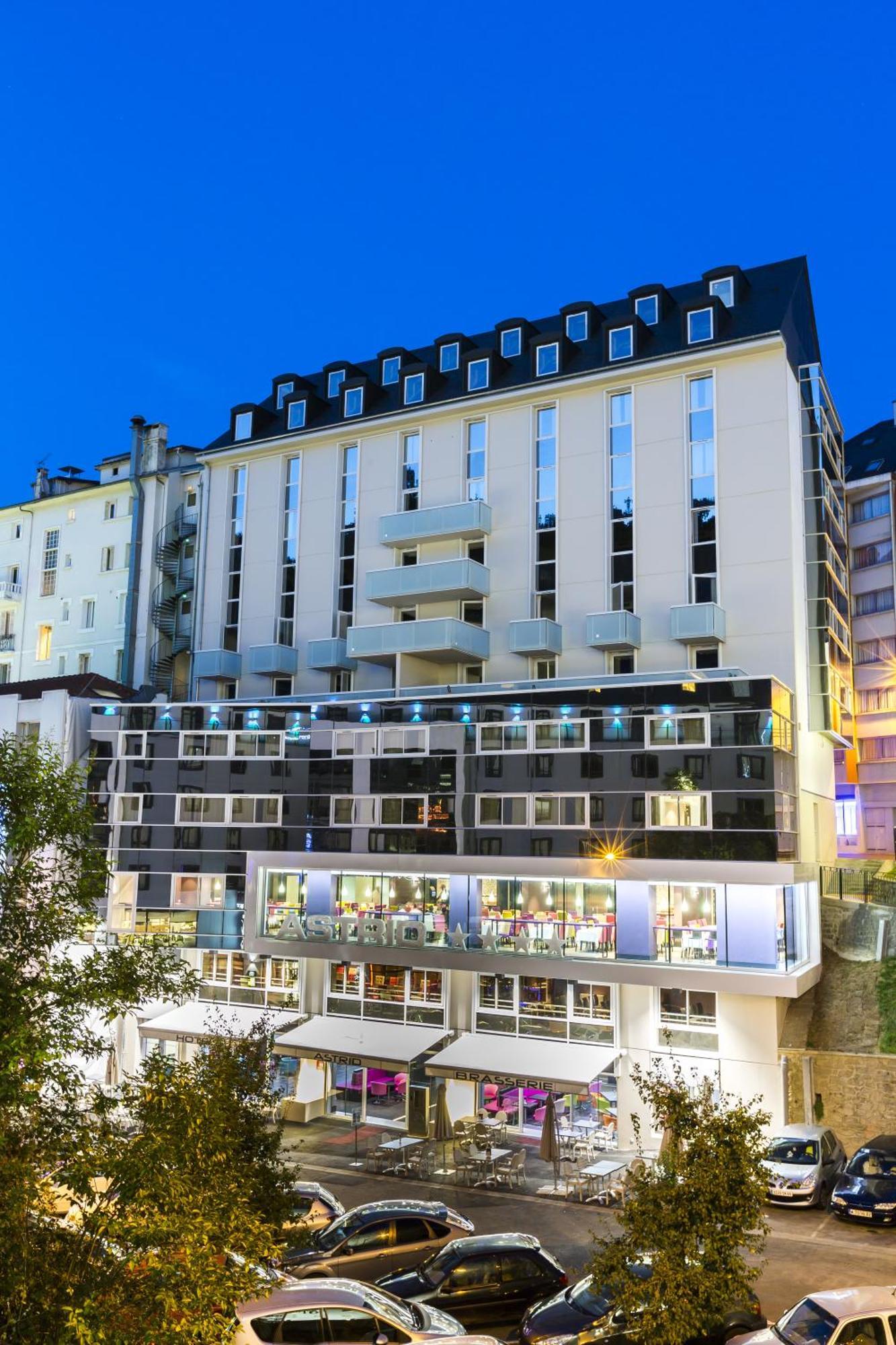 Hotel Astrid Lourdes Exteriör bild